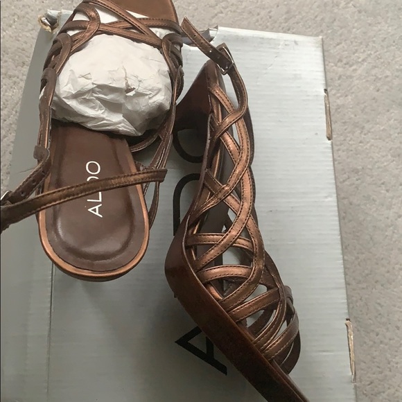 NEW /Unworn High Heels Size 7 - Picture 3 of 4